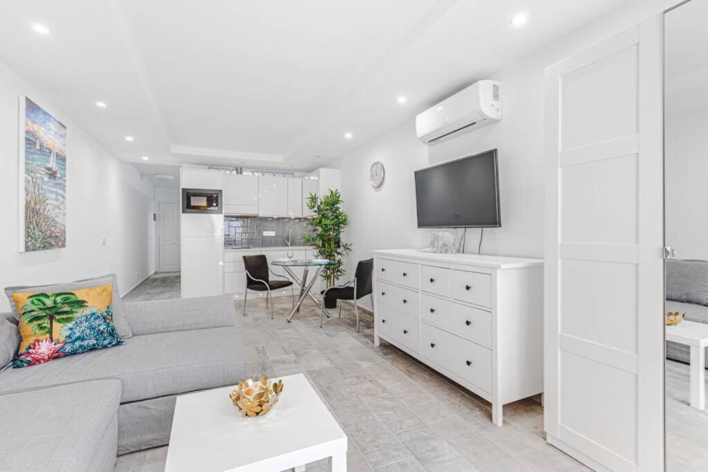 Tenerife Royal Gardens One Bedroom Apartment Плайя-де-лас-Амерікас Екстер'єр фото
